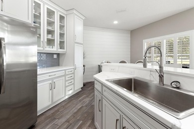 Welcome to 982 Northshore Drive, a beautifully updated townhome - photo 18