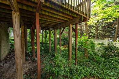 Opportunity to make this charming Halesite home your own. Tucked - photo 24