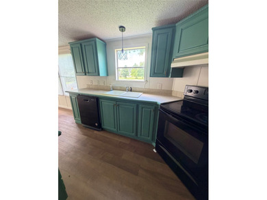 This beautiful 3 bedroom, 2 bath move in ready home is located - photo 7