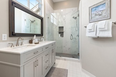 Welcome to 982 Northshore Drive, a beautifully updated townhome - photo 30