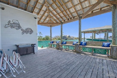 DOCK YOUR BOAT AND WALK OR BIKE TO THE BEACH! Coastal luxury - photo 5