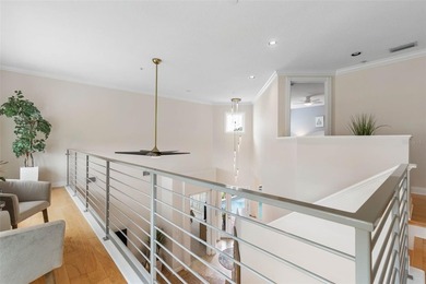 Step into a world where coastal elegance meets resort-style - photo 42