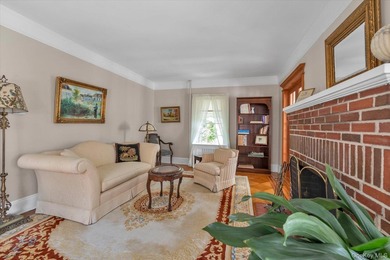 Welcome home to this cozy 3-bedroom colonial in the heart of - photo 2