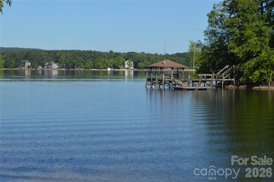 Rare opportunity to own a stunning main channel Lake Wylie - photo 3