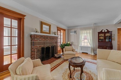 Welcome home to this cozy 3-bedroom colonial in the heart of - photo 3