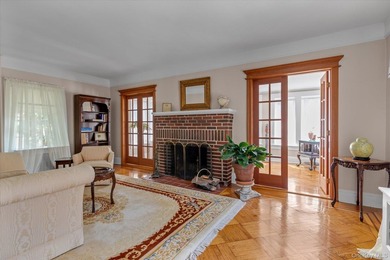 Welcome home to this cozy 3-bedroom colonial in the heart of - photo 4