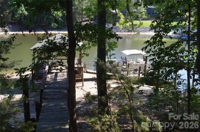 Rare opportunity to own a stunning main channel Lake Wylie - photo 5