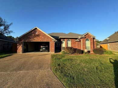 Lake Home For Sale in Shreveport, Louisiana