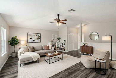 Welcome to this beautifully maintained 3-bedroom, 3-bathroom - photo 17
