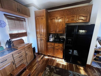 Waterfront luxury on Escambia Bay - 4 bedroom, 3'5 bath with 3 - photo 8