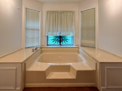 Welcome home to this charming 3-bedroom, 2.5 bath home in the - photo 20