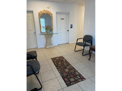 A spacious 2,745 sq. ftmercial building perfectly positioned - photo 22