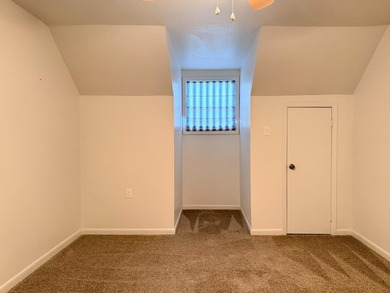 Welcome home to this charming 3-bedroom, 2.5 bath home in the - photo 28