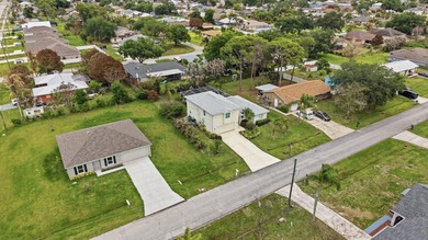 Welcome to this beautifully maintained 3-bedroom, 3-bathroom - photo 32