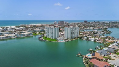 (private lake, pond, creek) Condo For Sale in  Florida