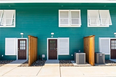 Welcome to LITTLE BAY LANDING, a beautifully renovated 24-unit - photo 7