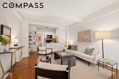 Boutique Upper West Side One Bedroom in an Unbeatable Location - photo 3