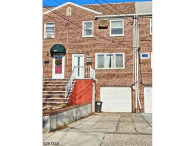Hudson River Home Sale Pending in Bayonne City New Jersey