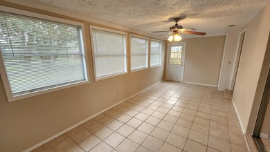 BRAND NEW ROOF in 2025. NEW Carpet. Seller is willing to FULLY - photo 12