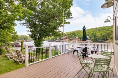 Delightful 4-Bedroom, 2-Bath Lakefront Getaway with Sweeping - photo 20