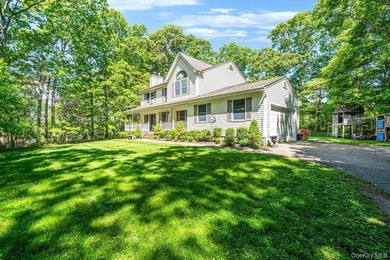 This 4 bedroom, 2.5 bath Victorian home offers timeless elegance - photo 1