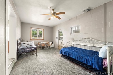 Delightful 4-Bedroom, 2-Bath Lakefront Getaway with Sweeping - photo 39