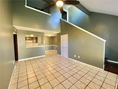 Welcome to this beautifully maintained 2-bedroom, 2-bath - photo 3