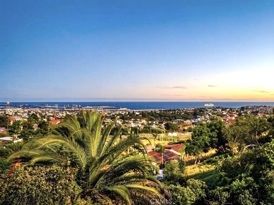 Experience turnkey coastal luxury in this impeccably finished - photo 7