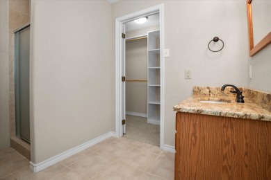 BEAUTIFUL WATERFRONT HOME IN LAKE FOREST ESTATES! - photo 23