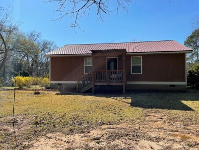 Lake Front living on beautiful Clark's Hill Lake! This 2 bed/2.5 - Lake Home Sale Pending in Modoc, South Carolina