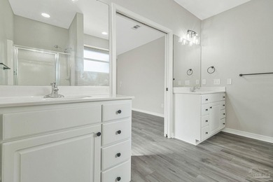 Beautifully updated brick home in desirable Oak Pointe! This - photo 4