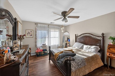 Welcome to this spacious and versatile home set on an oversized - photo 7