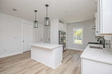 Step into this semi-custom home beautifully designed with plenty - photo 18