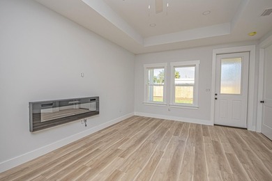 Step into this semi-custom home beautifully designed with plenty - photo 23