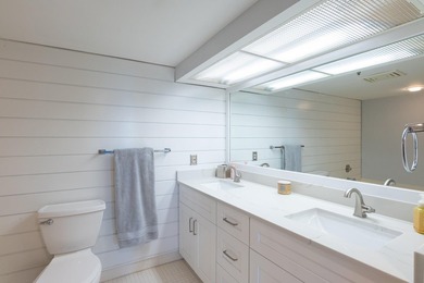 Beautiful 3 bedroom 3 full bath unit with Amazing Panoramic - photo 24