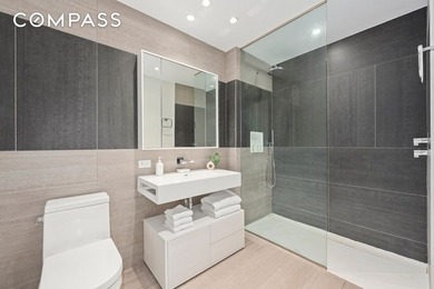 THE BEST LUXURY ALCOVE STUDIO IN HELL'S KITCHEN!!! Light ALL - photo 3