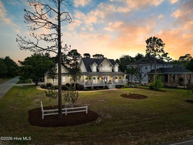 UPDATED PICTURES!! Enjoy exceptional golf course living from - photo 2