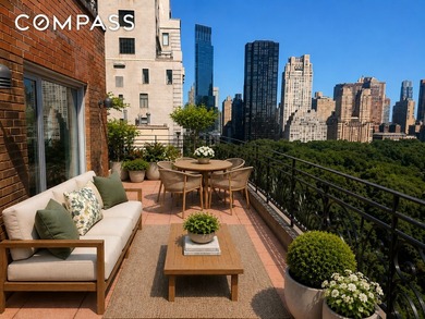 Penthouse East/West A Rare Full-Floor Central Park South - photo 2