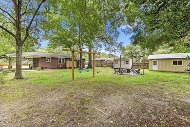Welcome home to this charming Charleston home featuring - photo 17