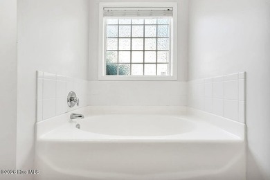 Four bedroom home in Popular Leland location, convenient to get - photo 25