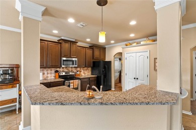 Looking to make your move to the highly desirable Bay Ridge - photo 8