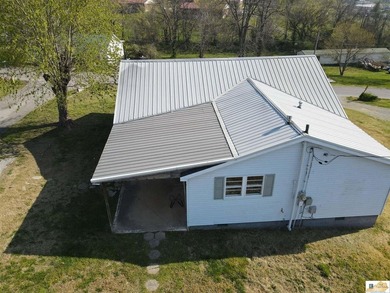 Wonderful opportunity to build sweat equity, rental home or fix - photo 20
