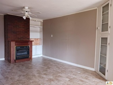 Wonderful opportunity to build sweat equity, rental home or fix - photo 27