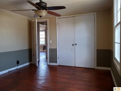 Wonderful opportunity to build sweat equity, rental home or fix - photo 34