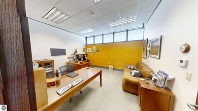Establish your business in this high-visibility, 2,500 sq. ft - photo 5