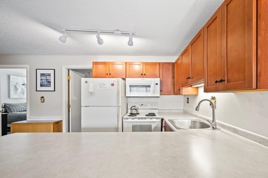 Nestled in the scenic beauty of the White Mountains, this - photo 10