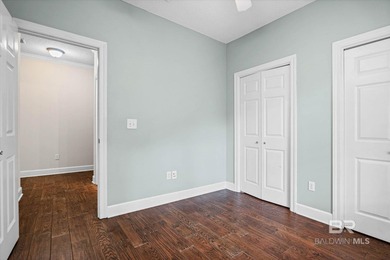 Well-maintained 2-bedroom, 2-bath end-unit condo located in The - photo 17