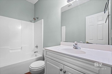 Well-maintained 2-bedroom, 2-bath end-unit condo located in The - photo 18