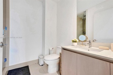 Stunning 2-Bedroom + Den / 2.5 Bathroom Residence at Gran