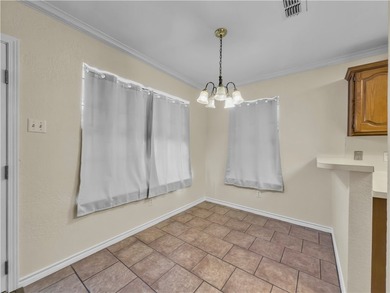 Experience the perfect harmony of comfort and convenience in - photo 10